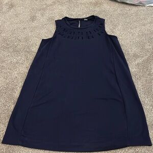 Medium weight summer dress with cut out neckline.